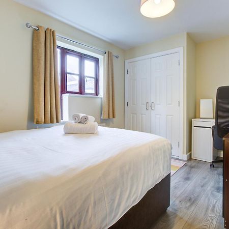 Spacious & Modern 2 Bed Sleeps 5 In Walthamstow London Exterior foto