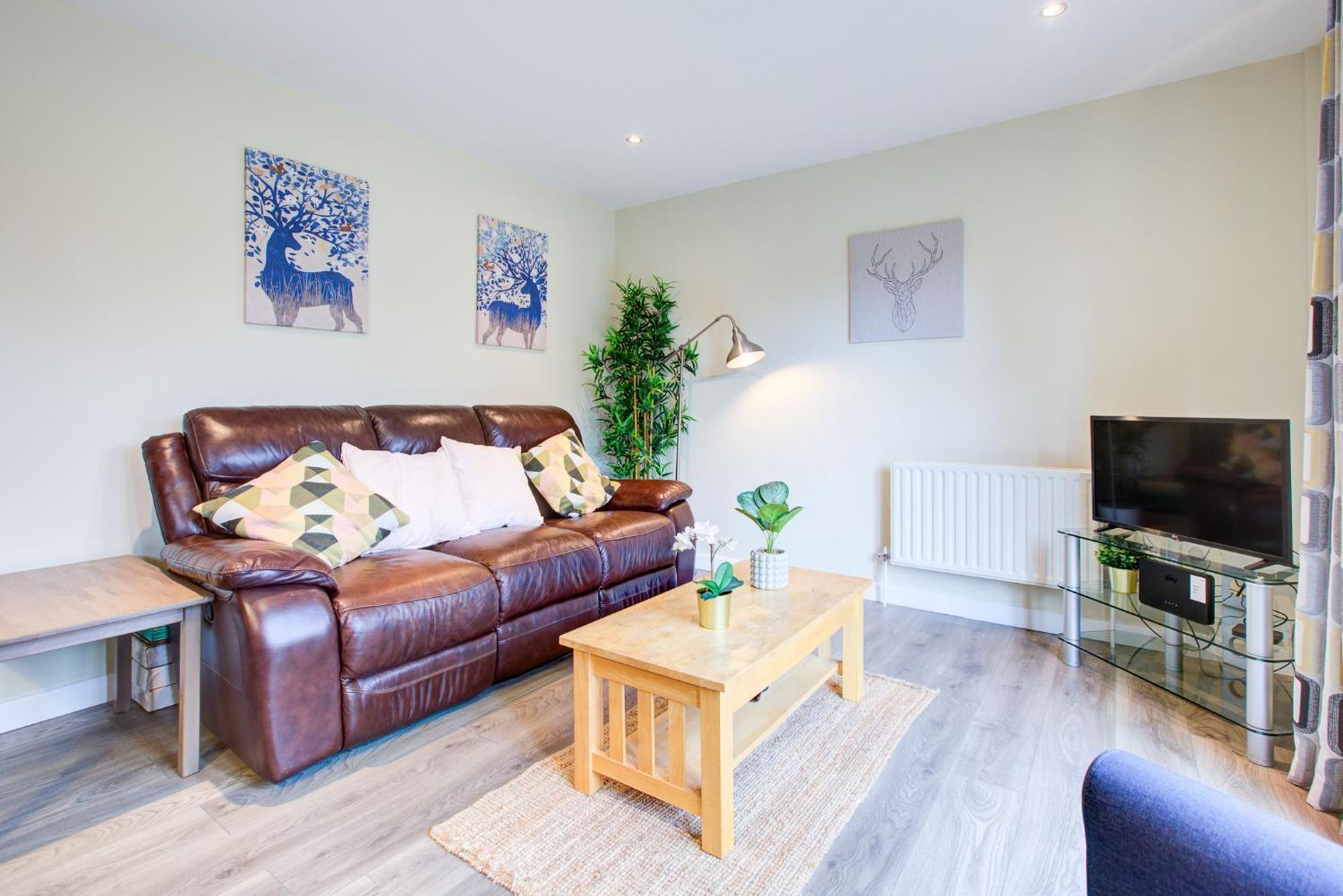 Spacious & Modern 2 Bed Sleeps 5 In Walthamstow London Exterior foto