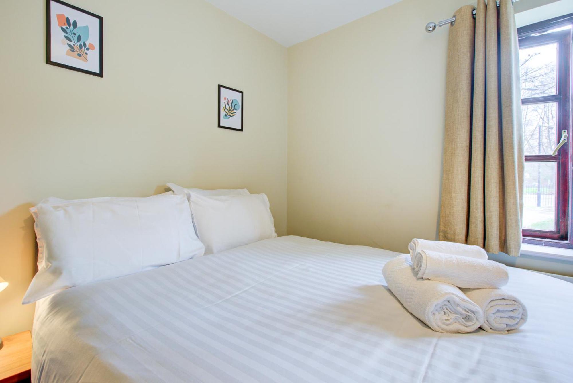 Spacious & Modern 2 Bed Sleeps 5 In Walthamstow London Exterior foto