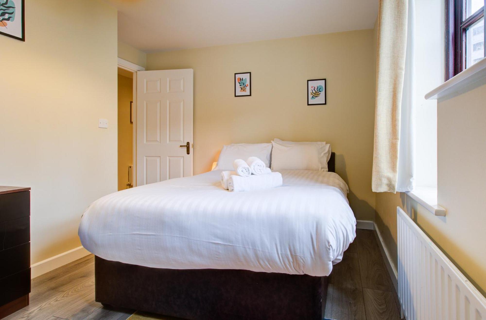 Spacious & Modern 2 Bed Sleeps 5 In Walthamstow London Exterior foto