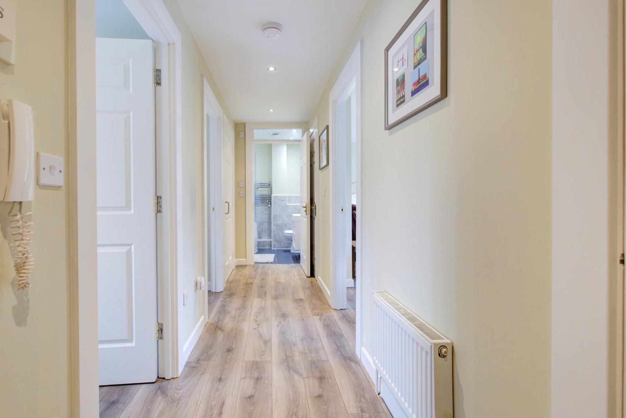 Spacious & Modern 2 Bed Sleeps 5 In Walthamstow London Exterior foto